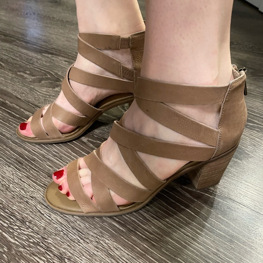 Womens Brown Strappy Chunky Heels
